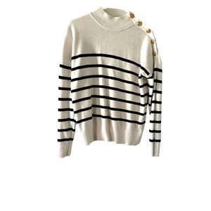 Nicole Miller New York mock turtleneck sweater. Gold tone buttons. Sz M